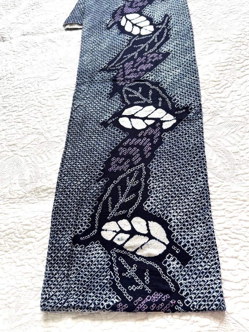 粋な大人の高級浴衣 仕立ての良い逸品◆有松絞り 舞葉文 優しい色味