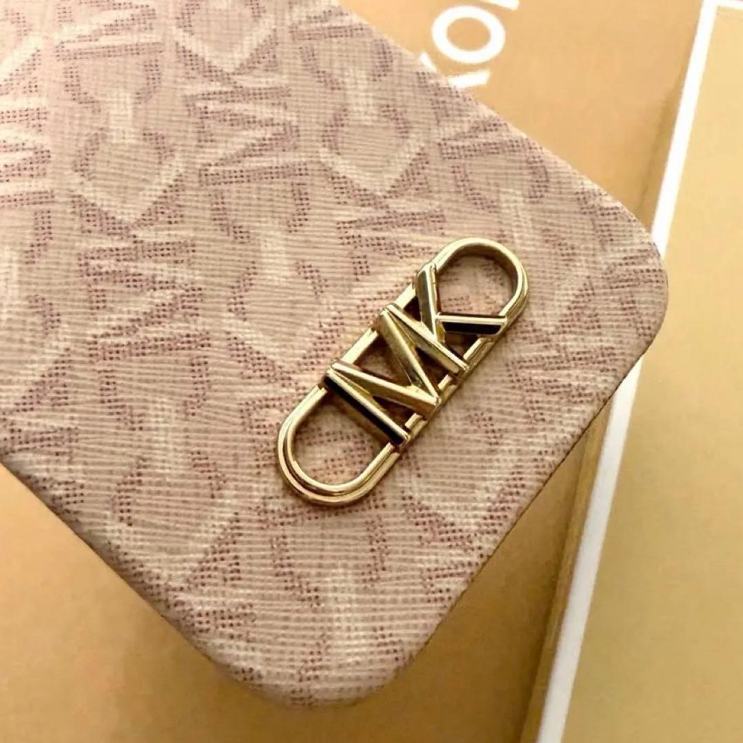 マイケルコース☆新品☆ロゴ iPhone 15ケース MagSafe/ピンク