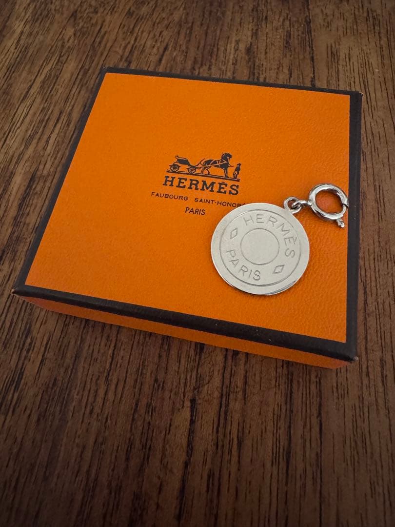 【10/18まで価格】HERMES セリエ　チャーム　ペンダントトップ　シルバー