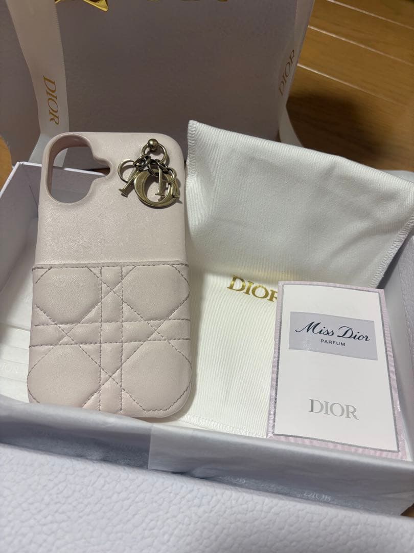 Christian Dior iPhone16 スマホケース