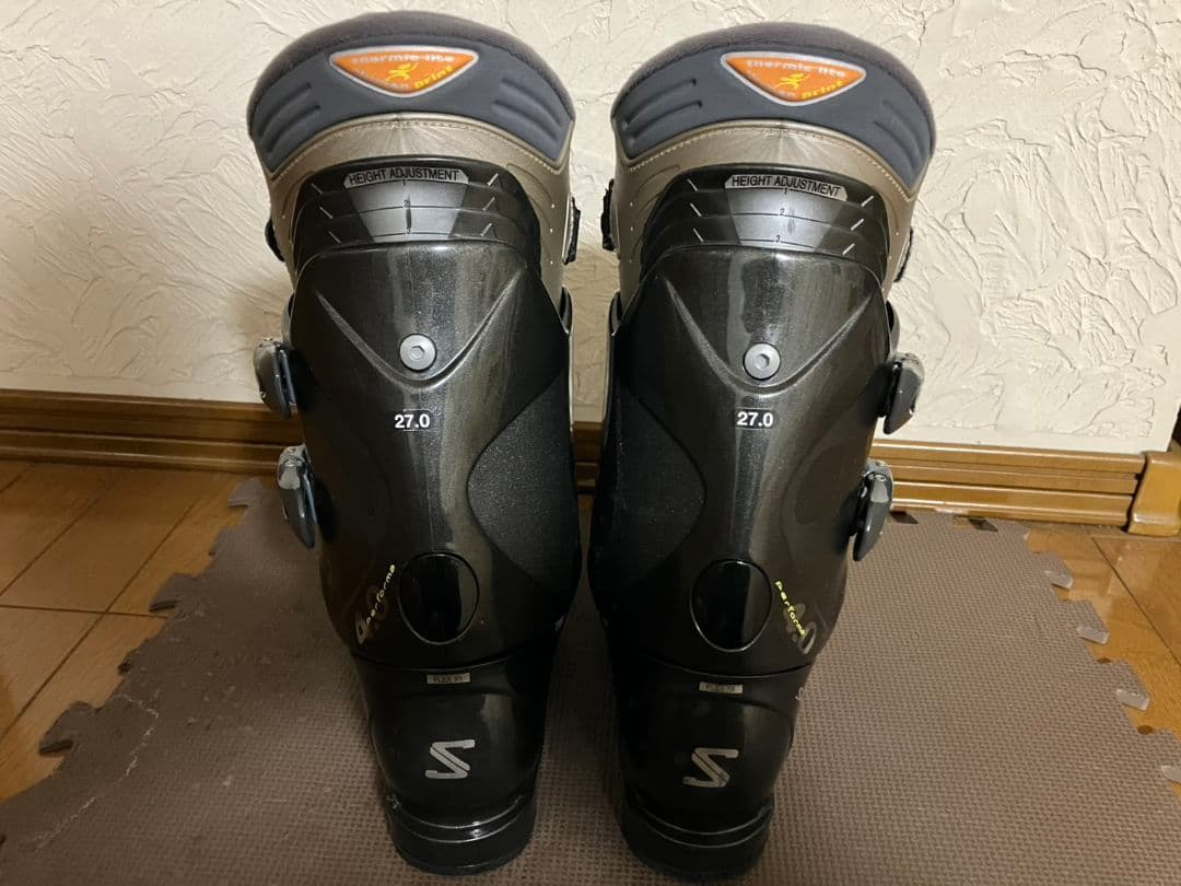 SALOMON サロモン スキーブーツ 27cm　足幅広め 軽量モデル