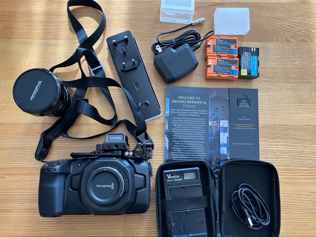 PocketCinemaCamera 4K と撮影付属品