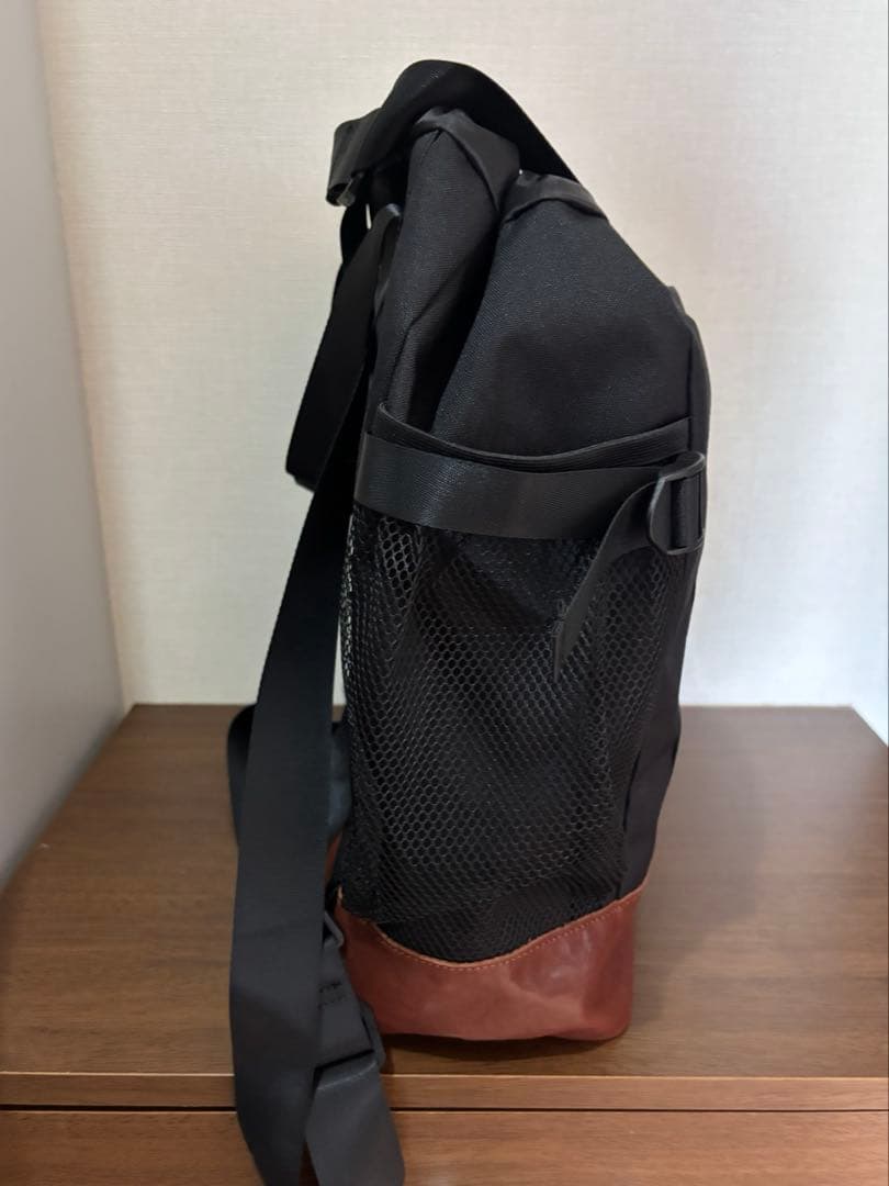 【新品未使用】カリブーマウンテニアリングボトムレザーパックトート