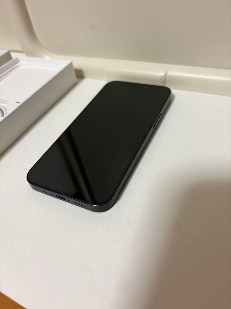 Apple iPhone 12 ブラック 64GB 本体 充電ケーブル付き