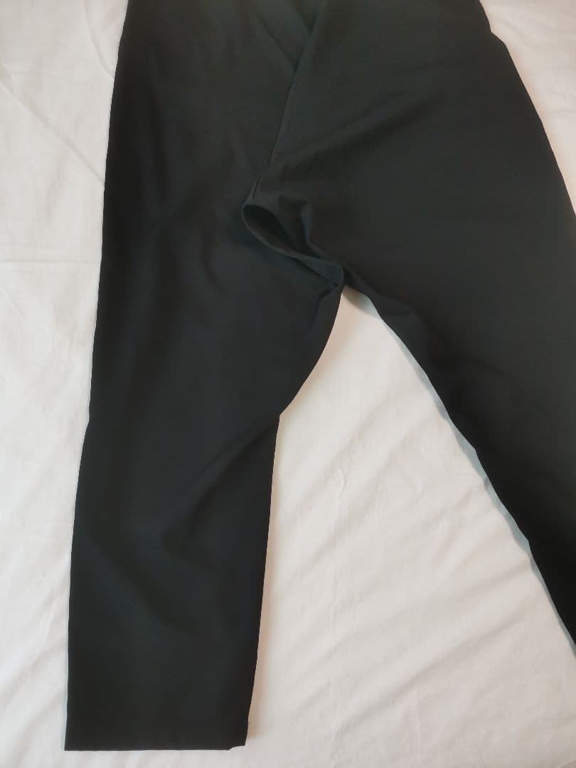 美品 リミフゥ 定番Wギャバサルエルパンツ S ウール ブラック