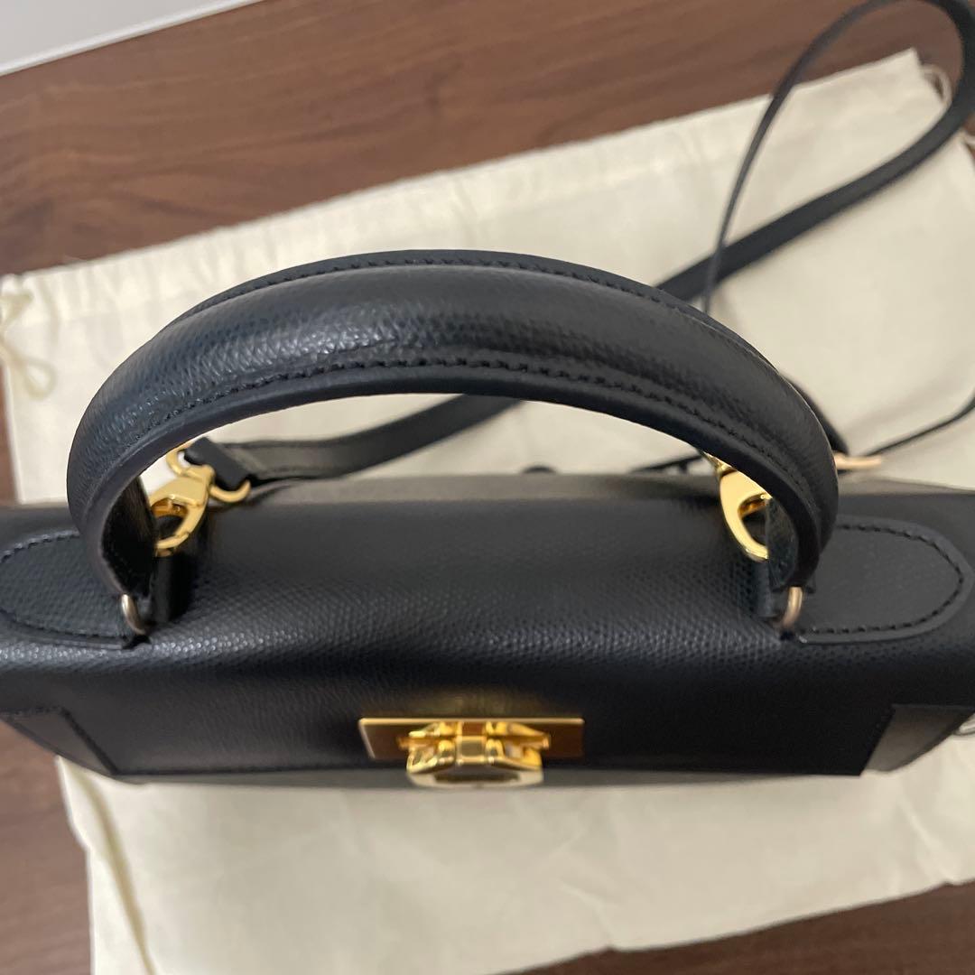 CARBOTTIハンドバッグ