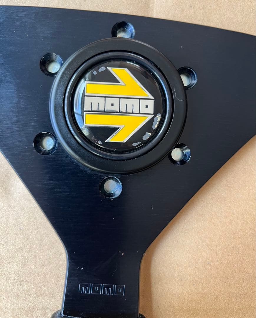 【希少】momoステアリング3スポーク 本革イタリア製(1987年)