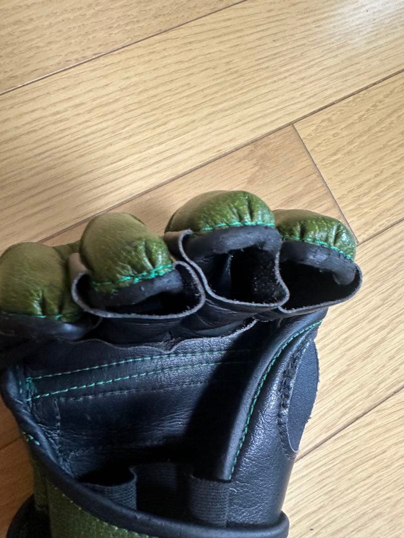 ア*読様 RIZINオープンフィンガーグローブsサイズ