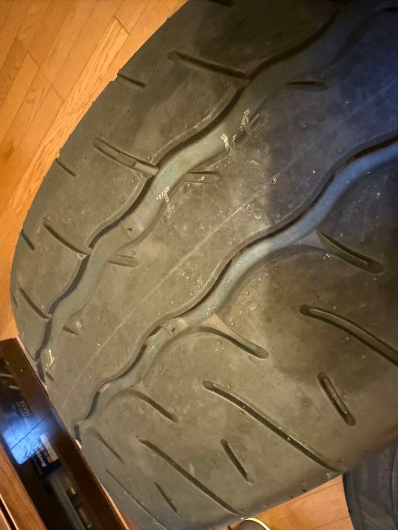 【しーま】ほぼ新品　アドバン ネオバAD09 275/40R19 2本