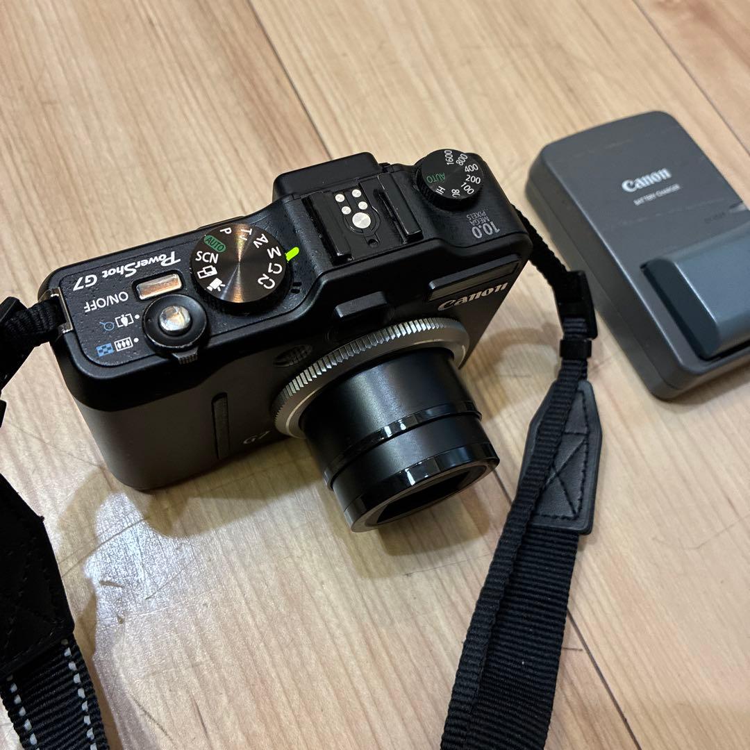 Canon Powershot G7(本体＋バッテリー×2＋充電器＋ストラップ）