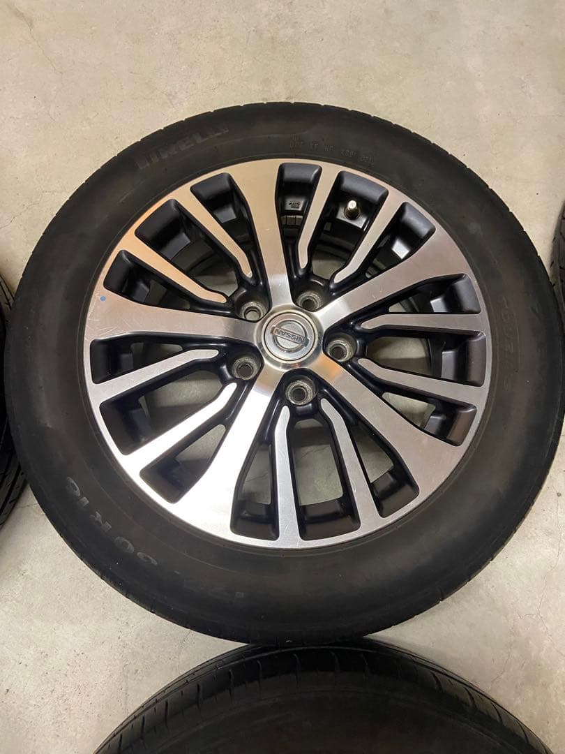 セレナ c26純正アルミホイールとタイヤセット送料込み