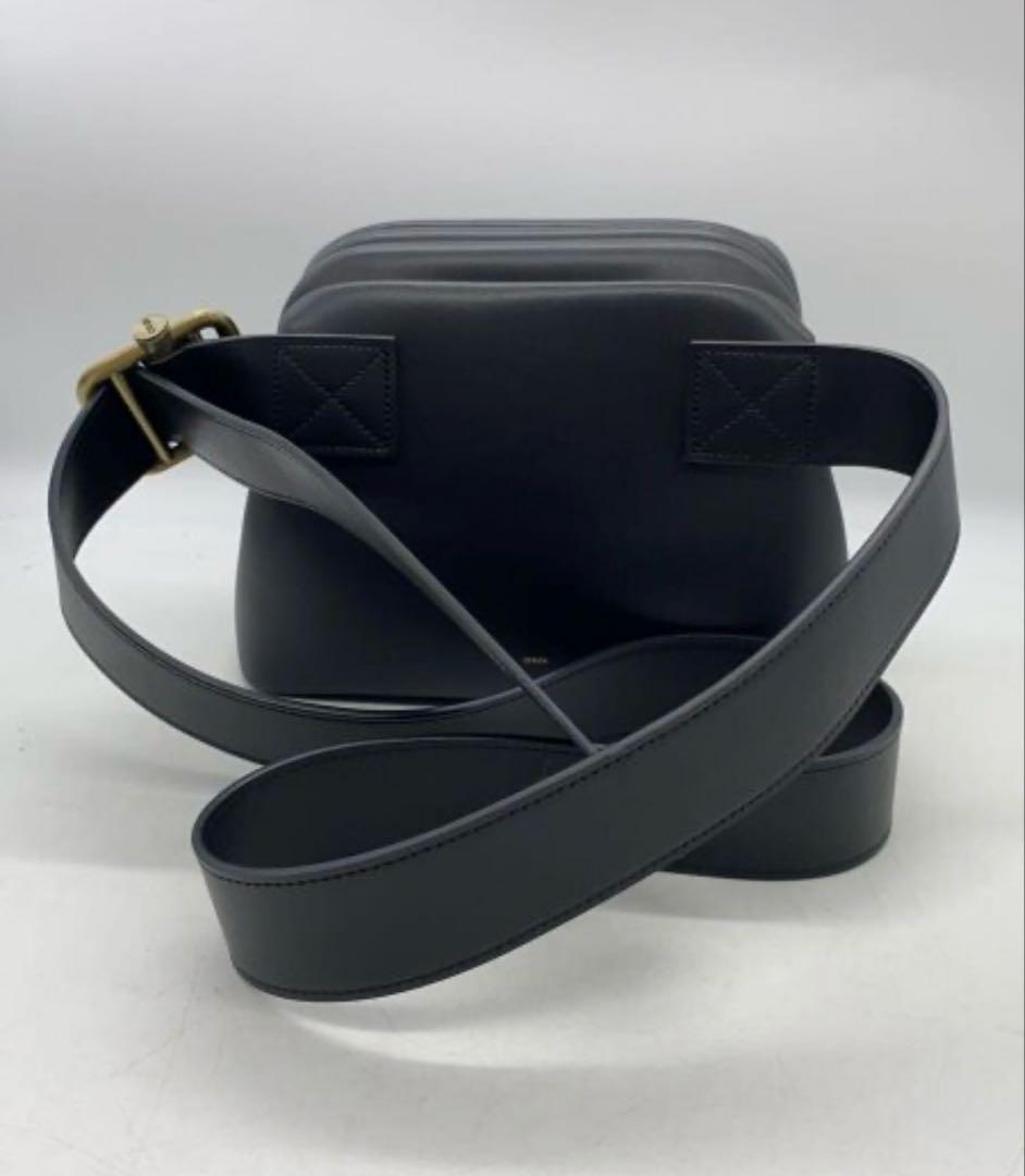 【美品】OSOI MINI BROT ショルダーバッグ　黒　ゴールド金具　韓国