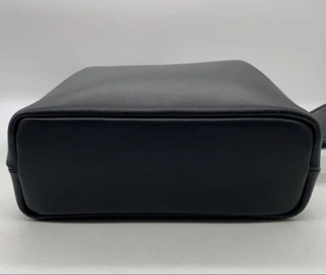 【美品】OSOI MINI BROT ショルダーバッグ　黒　ゴールド金具　韓国