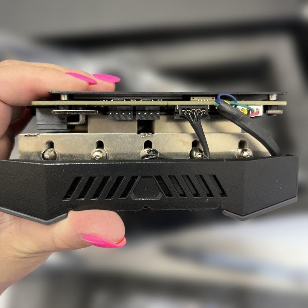 グラフィックボード・グラボ・ビデオカード ASUS ROG STRIX Radeon RX 580