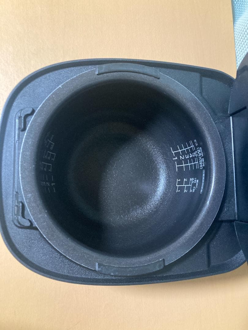 ★美品★TIGER 炊飯器JPC-B100 / 5.5合　圧力IH