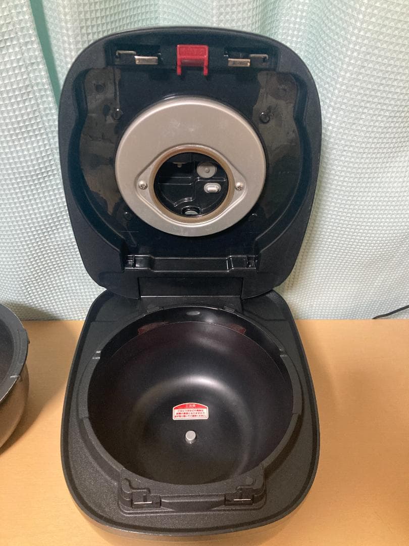 ★美品★TIGER 炊飯器JPC-B100 / 5.5合　圧力IH