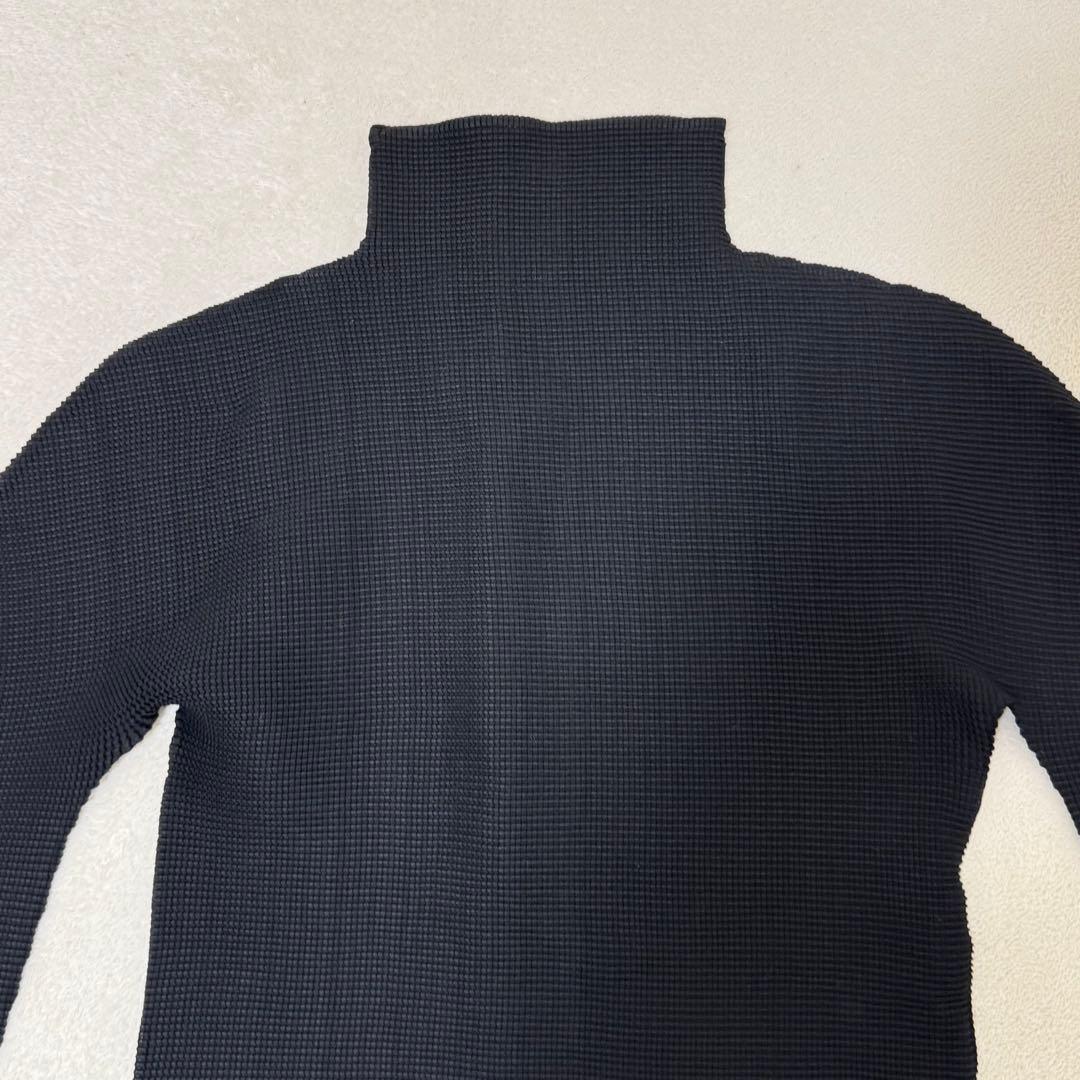 極美品✨ISSEY MIYAKE me プリーツ　光沢感　ブラック　箔
