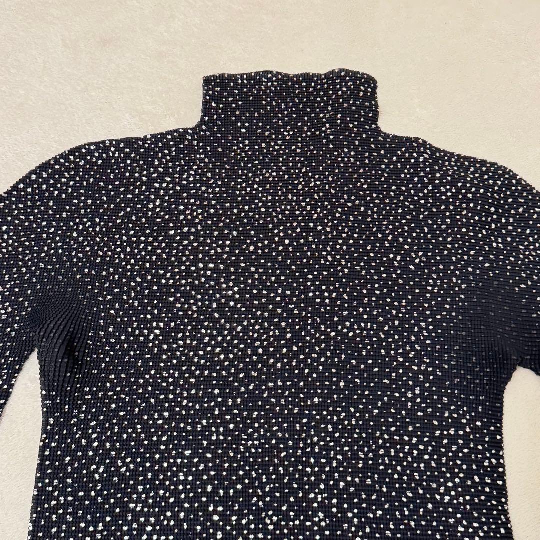 極美品✨ISSEY MIYAKE me プリーツ　光沢感　ブラック　箔