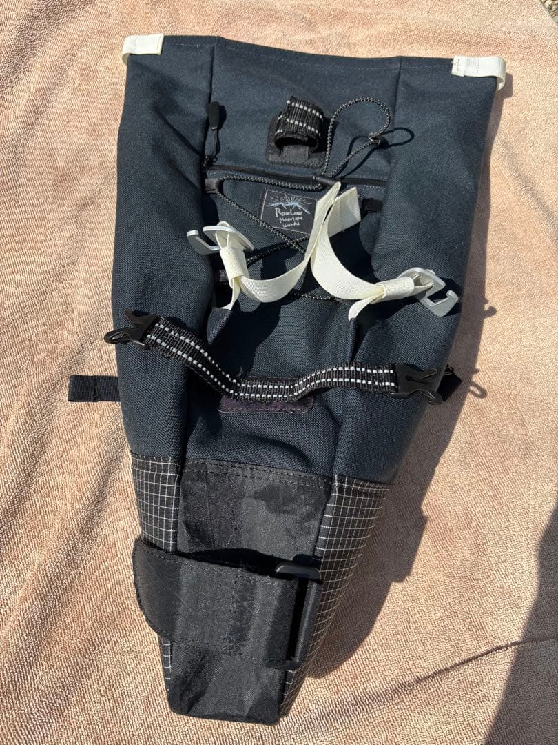 Rawlow Mountain Works サドルバッグ