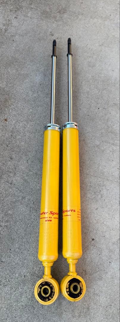 la150 ムーヴ　カスタム　KYB リヤ　la600 l175 la100