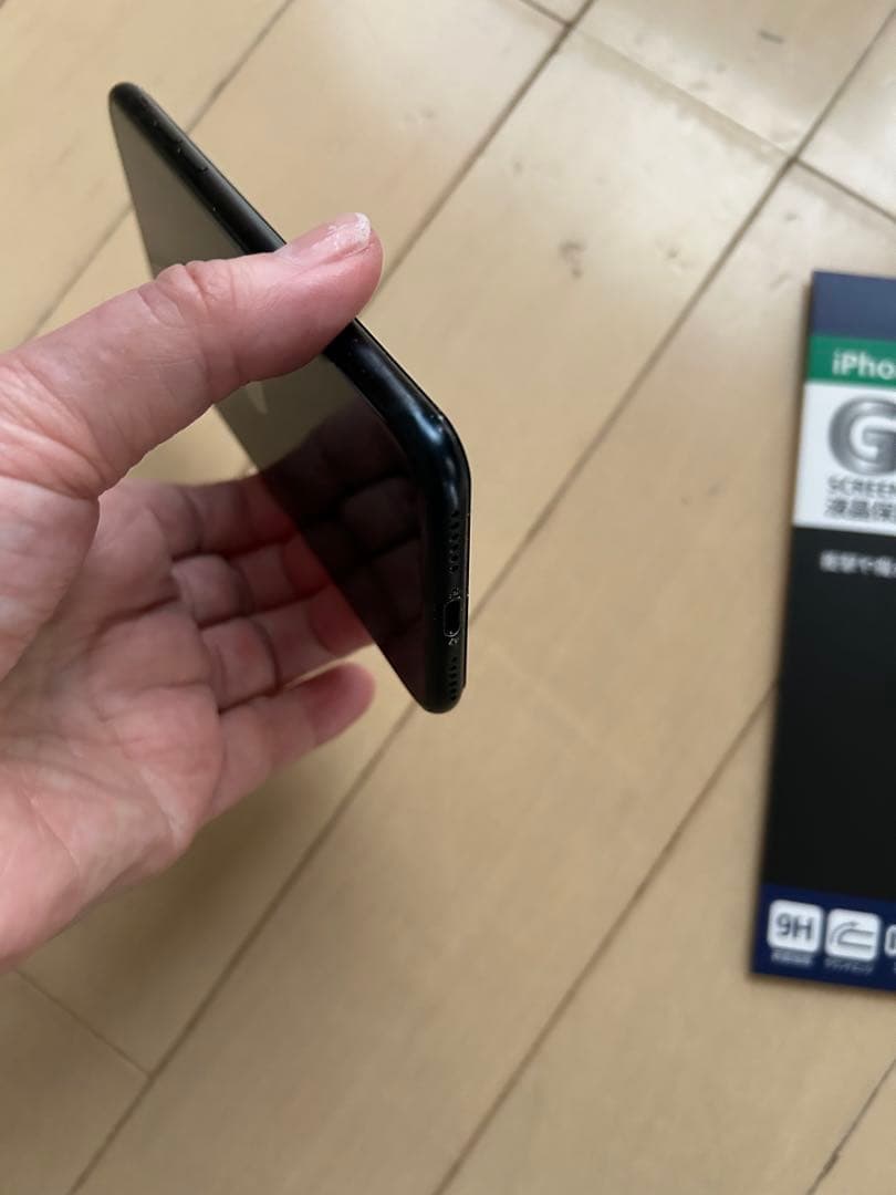 iPhone SE3 128GB SIMフリー ミッドナイト　保護フィルム付き