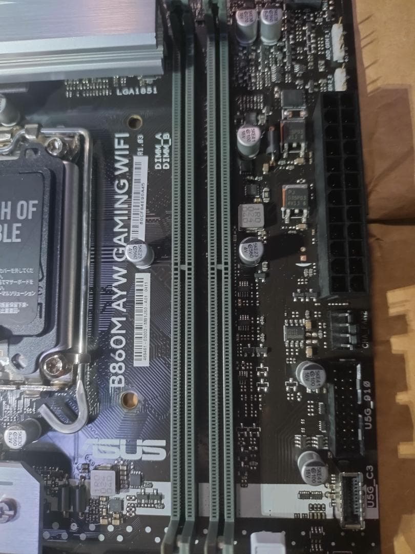 マザーボード ASUS B860M AYW GAMING WIFI