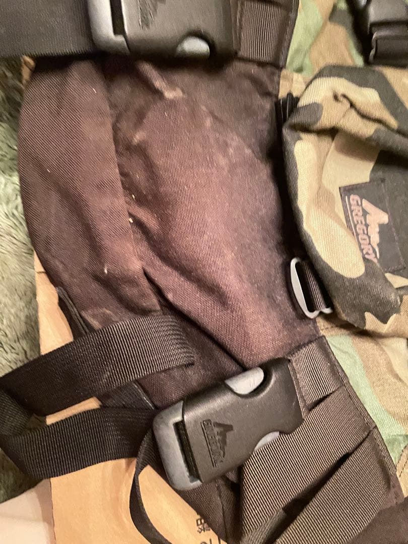 GREGORY 迷彩　デイアンドハーフシングルポケット付き