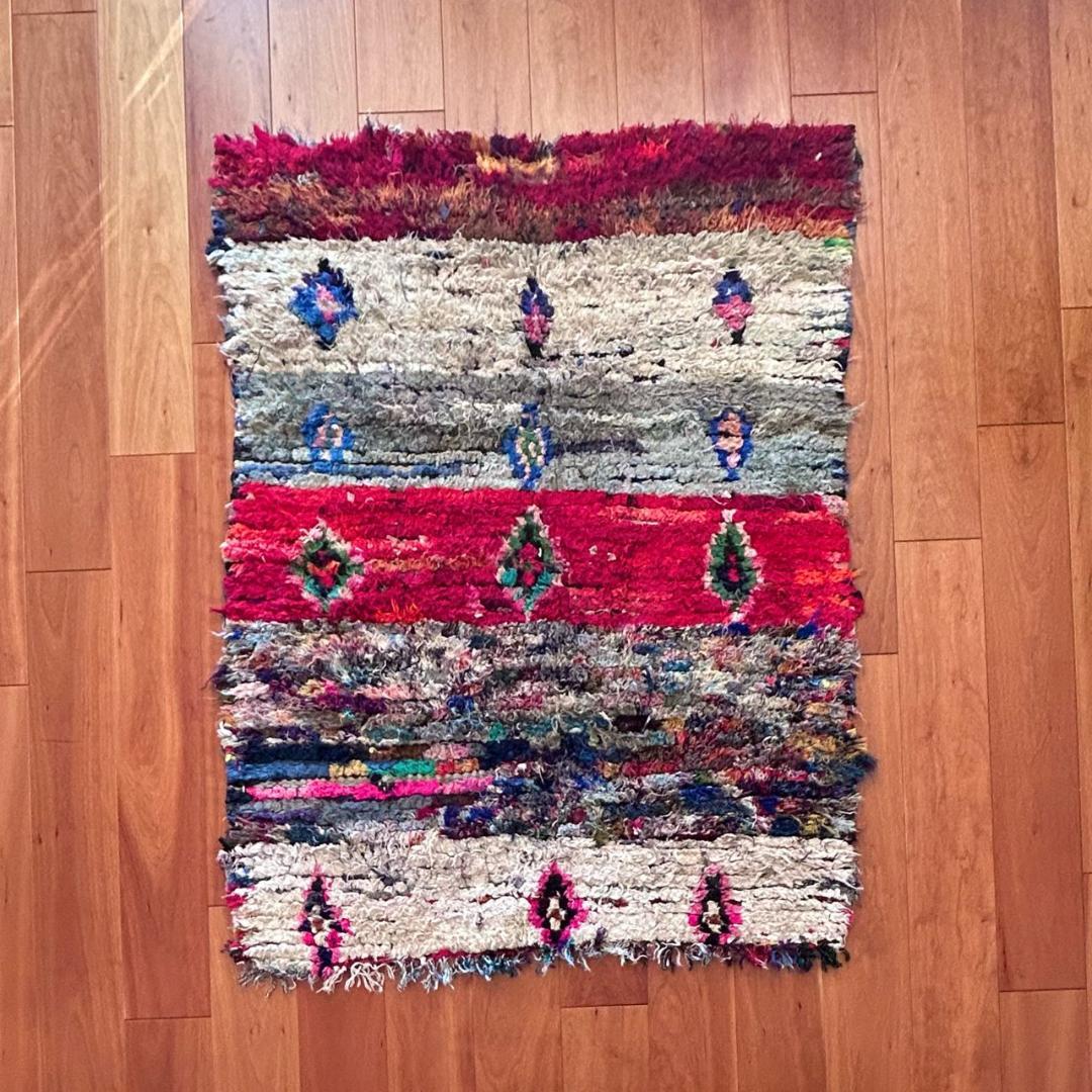 モロッコ　ヴィンテージ アジラル　ラグ　ベージュ