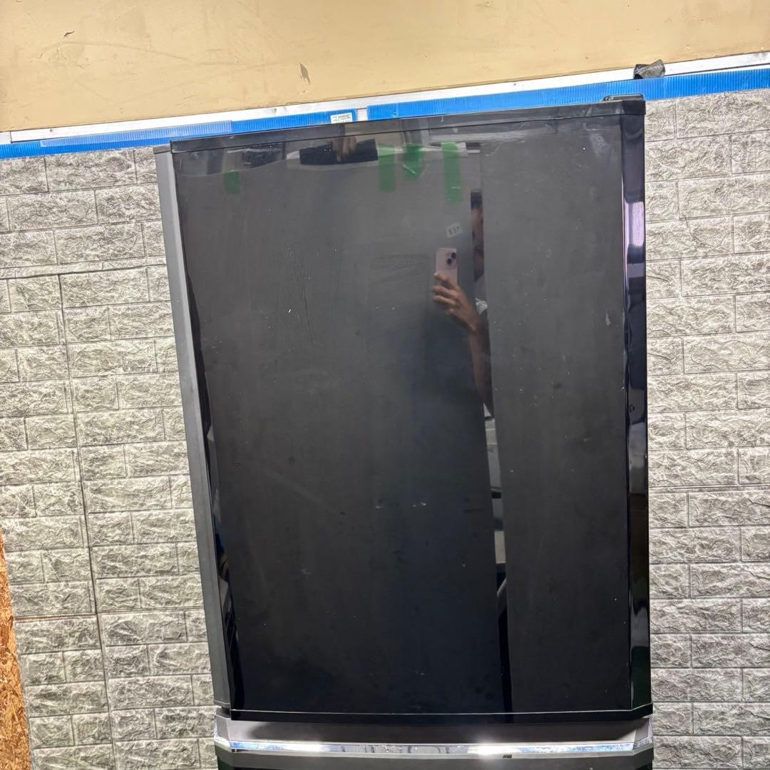 203 冷蔵庫　大型　保証込　美品　自動製氷機付　格安　人気　300L〜400L