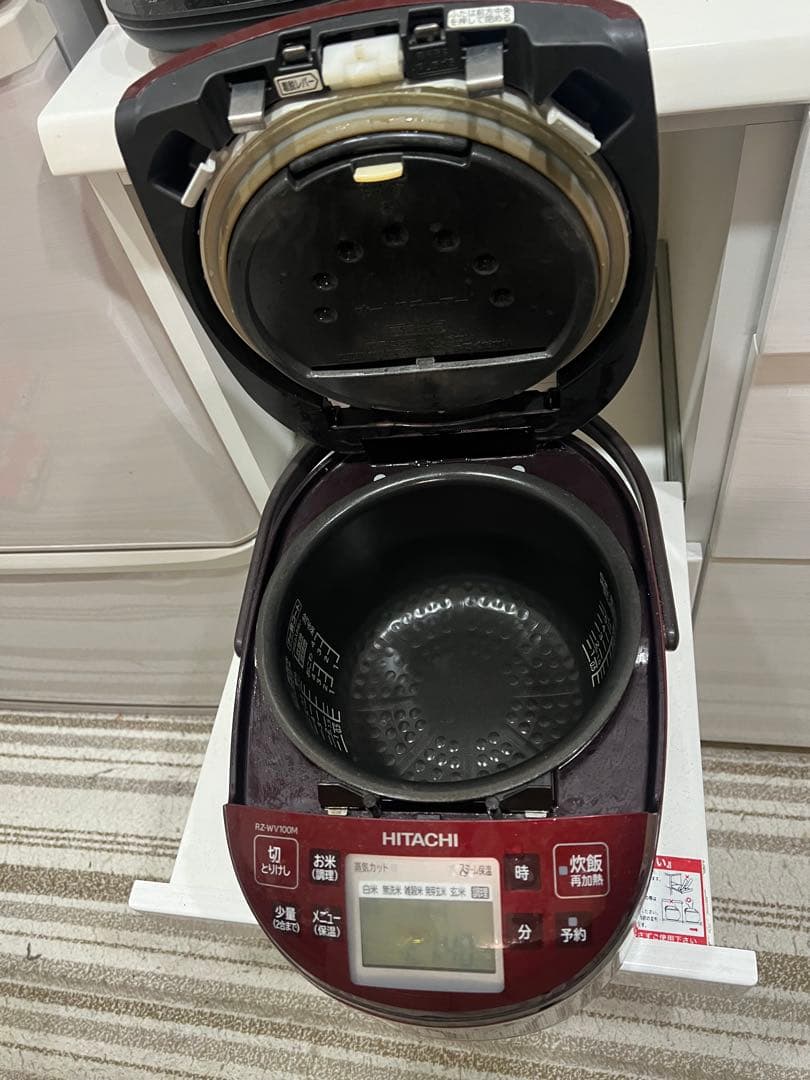 HITACHI製IH炊飯器 RZ-W100M 赤