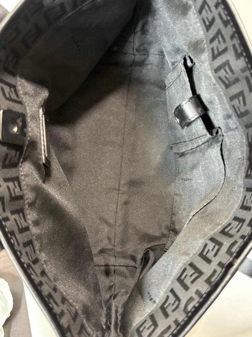 【美品】FENDI ハンドバッグ　ミニトートバッグ ズッカ ブラック