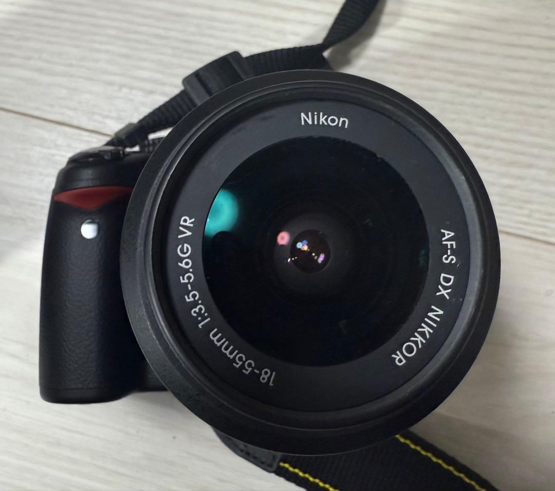 Nikon D3000 NIKKOR 18-55mmレンズキット