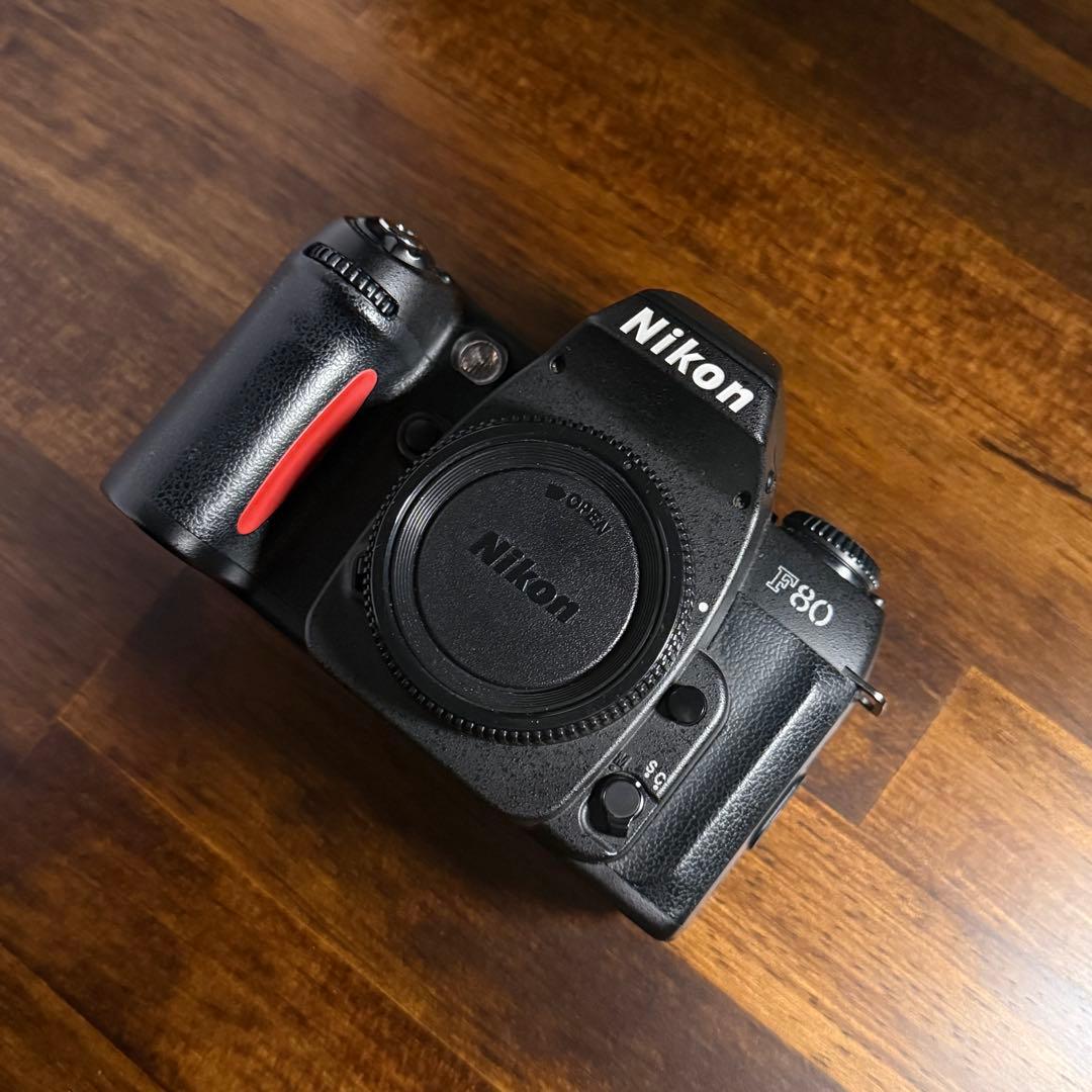 ニコン F80D + NIKKOR 35mm f2D + 28mm f2.8D