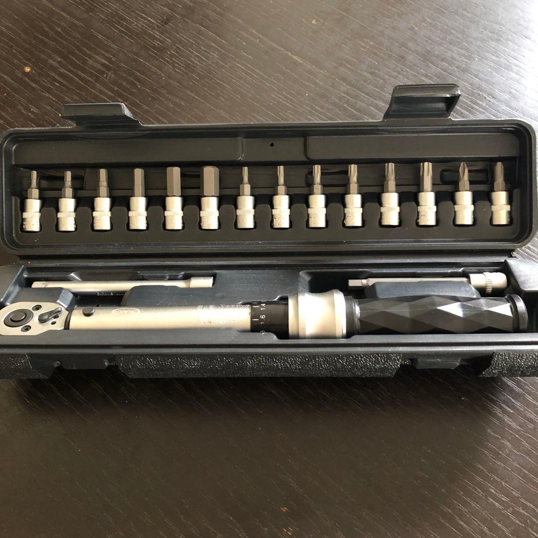 TRD ドアスタビライザー MS304-00004 GR ４ドア分