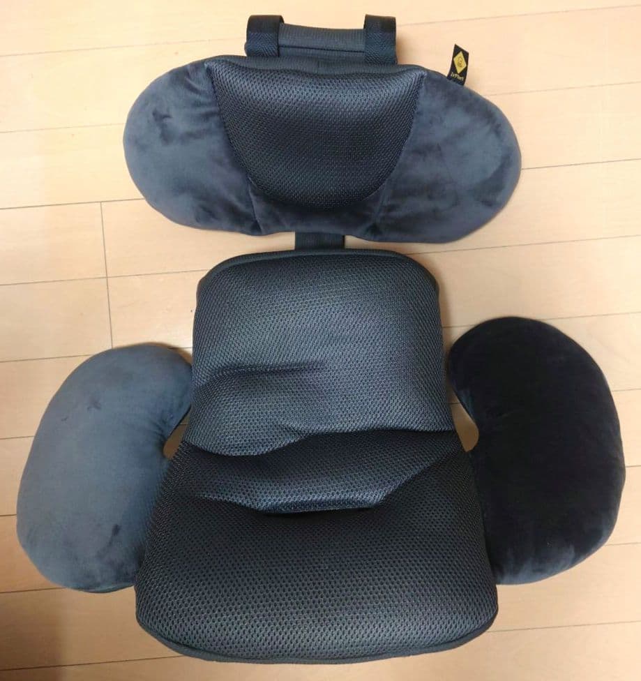 コンビ　THE S インナークッション　ZB-690 ネイビー　新生児対応