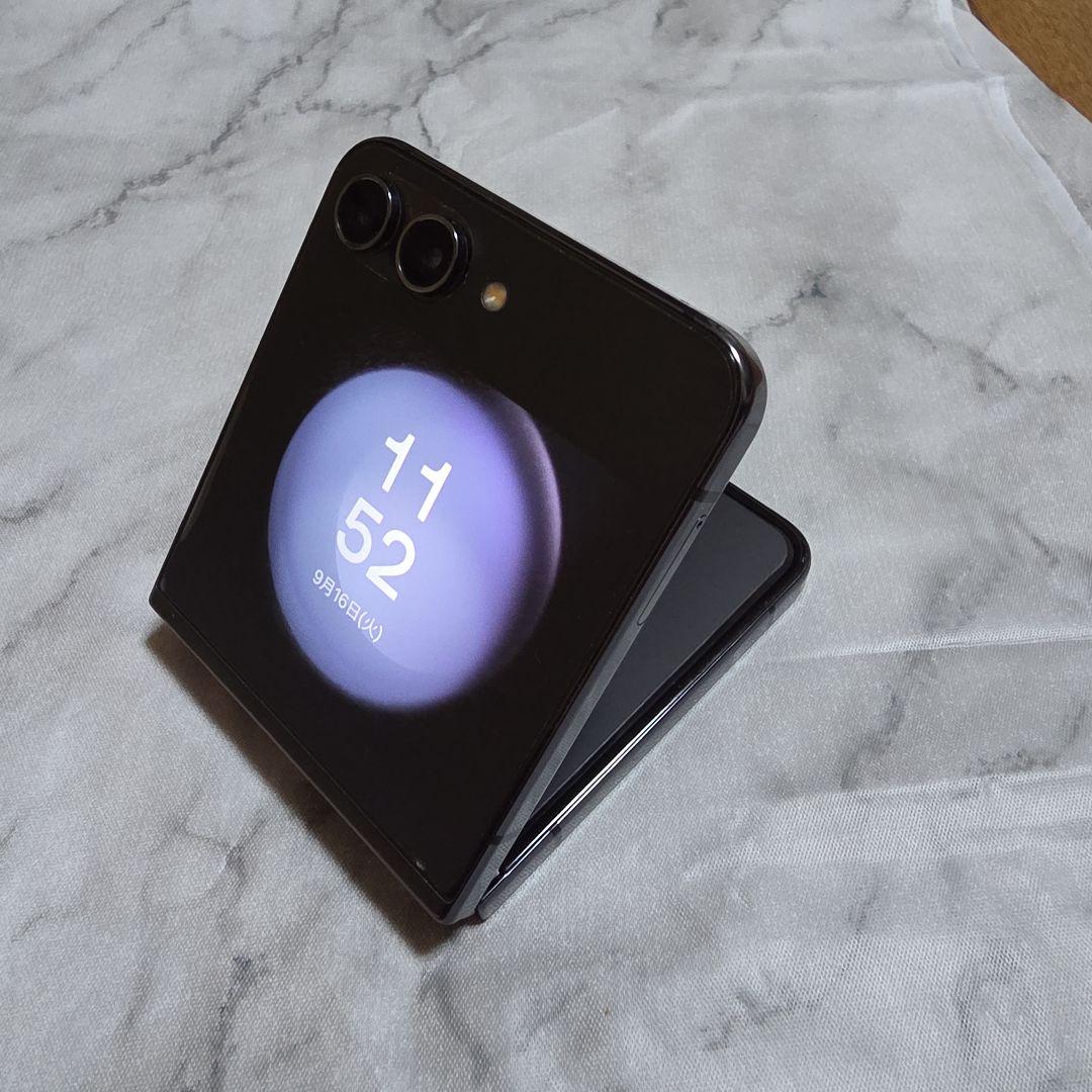 Galaxy Z Flip5 256GB 海外版SIMフリー