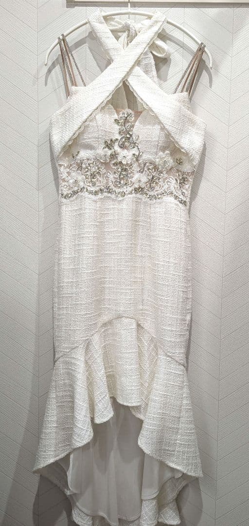 【an】キャバドレス M ホワイト クロスストラップ マーメイド