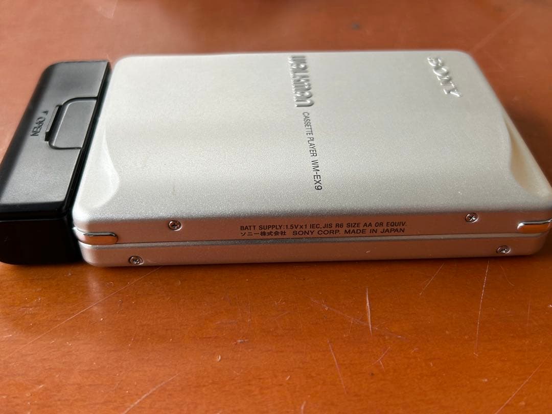 SONY ポータブルカセットプレイヤー　WM-EX9　シルバー　ジャンク