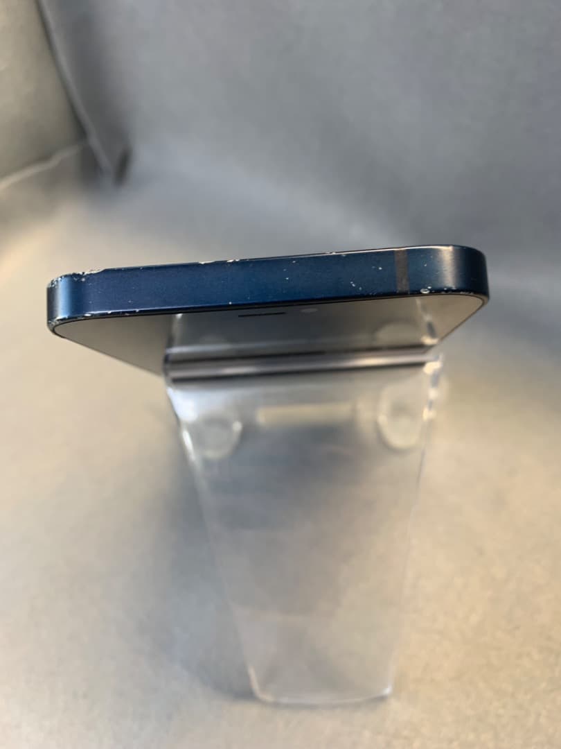 中古品　国内版　SIMフリー　iPhone12　128GB ブルー色