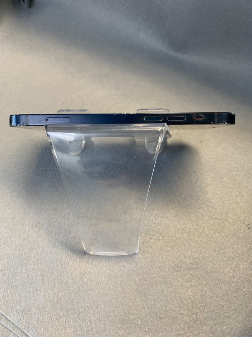 中古品　国内版　SIMフリー　iPhone12　128GB ブルー色