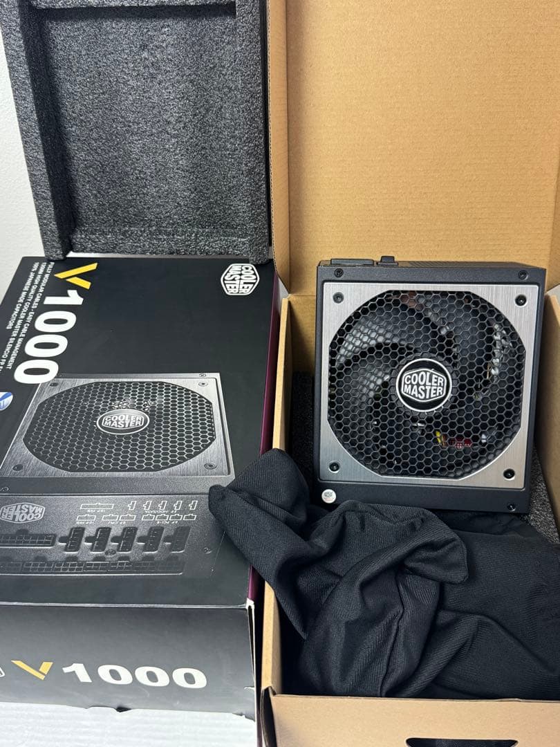 Cooler Master V1000 1000W 電源ユニット