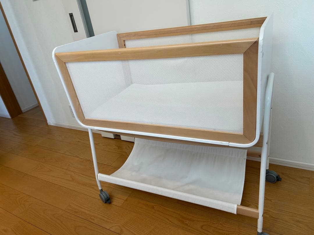 ワゴン2 ベビーベッド　リリワゴンⅡ 　ホワイトlili wagonヤマトヤ