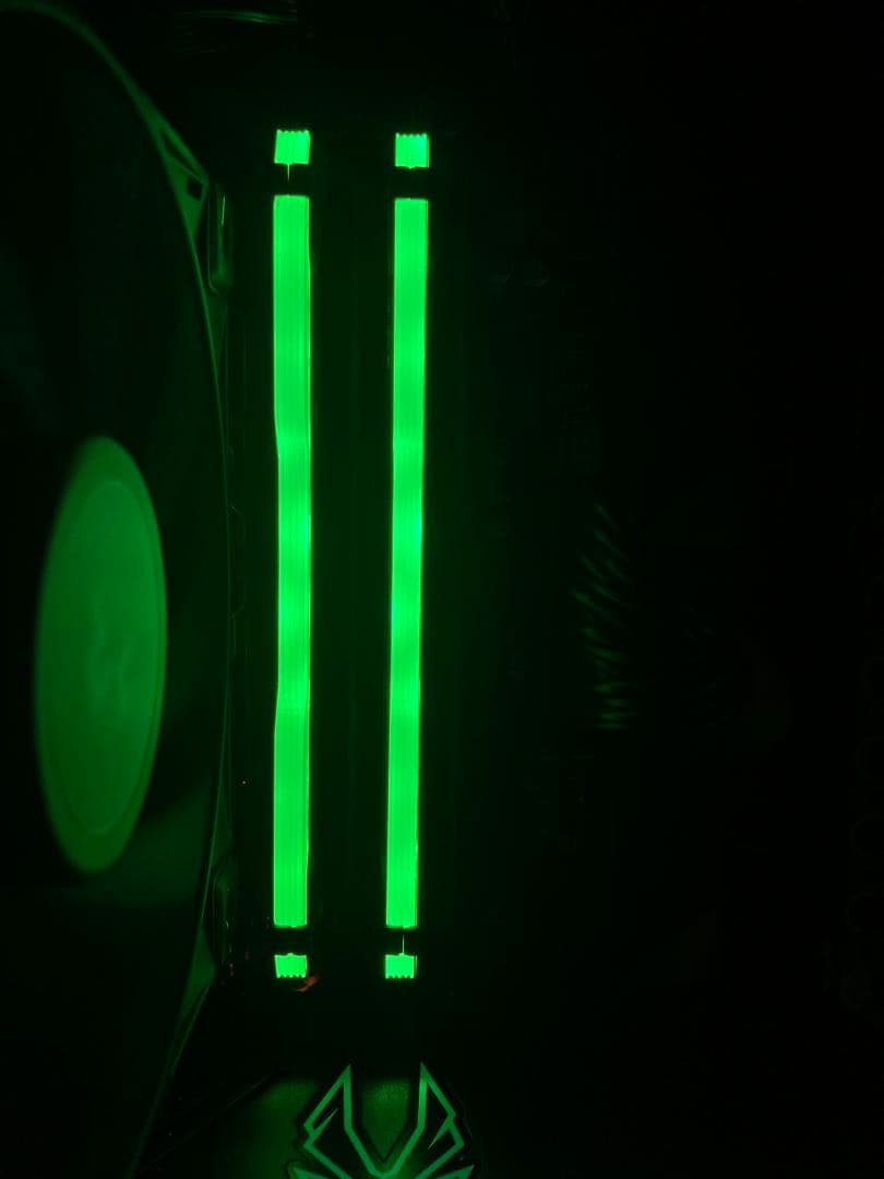 メモリー CORSAIR Vengeance RGB Pro 16GB DDR4