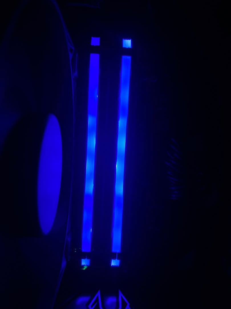 メモリー CORSAIR Vengeance RGB Pro 16GB DDR4