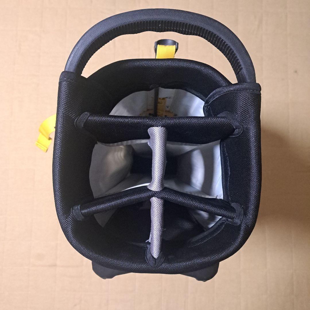 テーラーメイドRBZ STAGE 2 スタンド式キャディバッグ。美品！