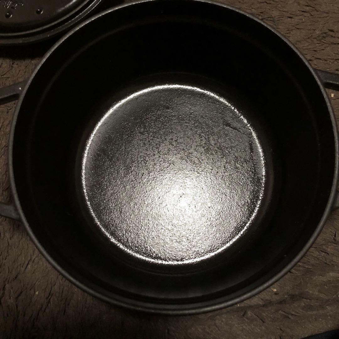 ストウブ　STAUB LA COCOTTE 22cm 未使用　油ならし済み