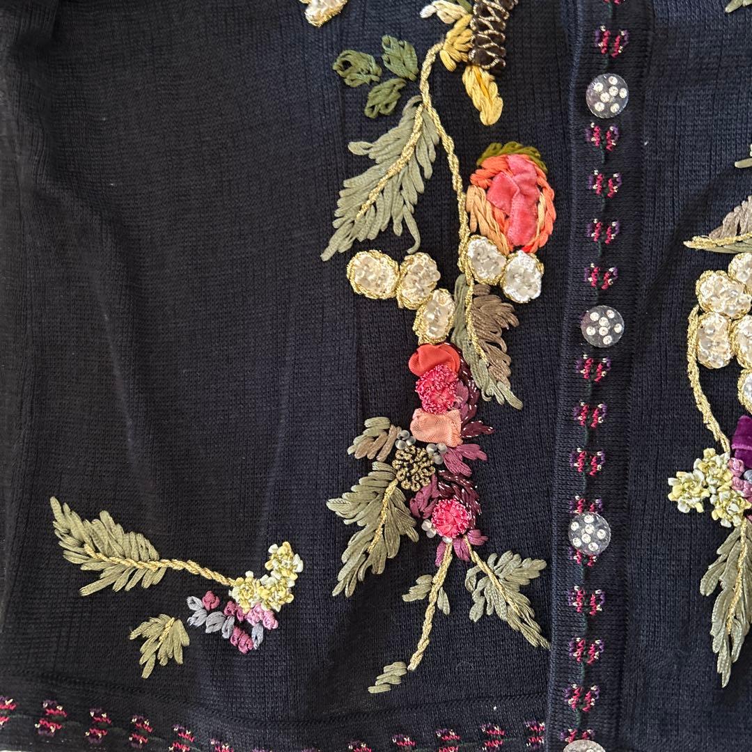 ATELIER SAGAN刺繍入りカーディガン 黒　アトリエサガンL 麻100