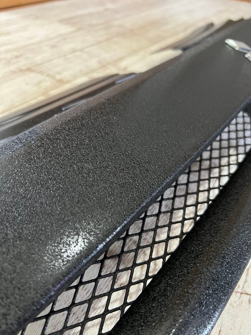 デリカD5 グリル　希少純正オプション　チッピング塗装