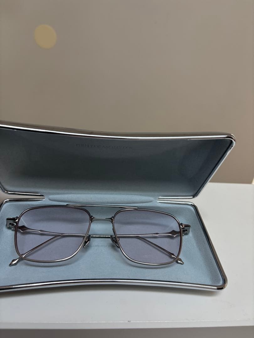 GENTLE MONSTER Met 02(V)メタルフレーム サングラス