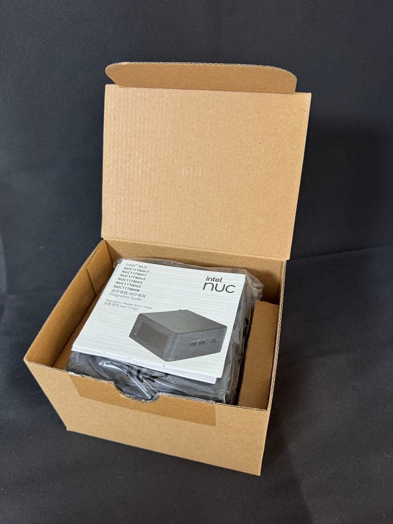 わ*け様 NUC11TNHi3 ベアボーンキット　中古品